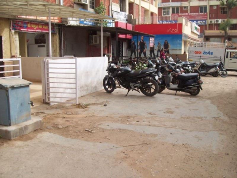 Hotel Mid - Way Inn Gandhinagar Buitenkant foto